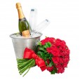 Balde Inox com Champanhe Chandon, 2 Taças e Buquê de Mini Rosas